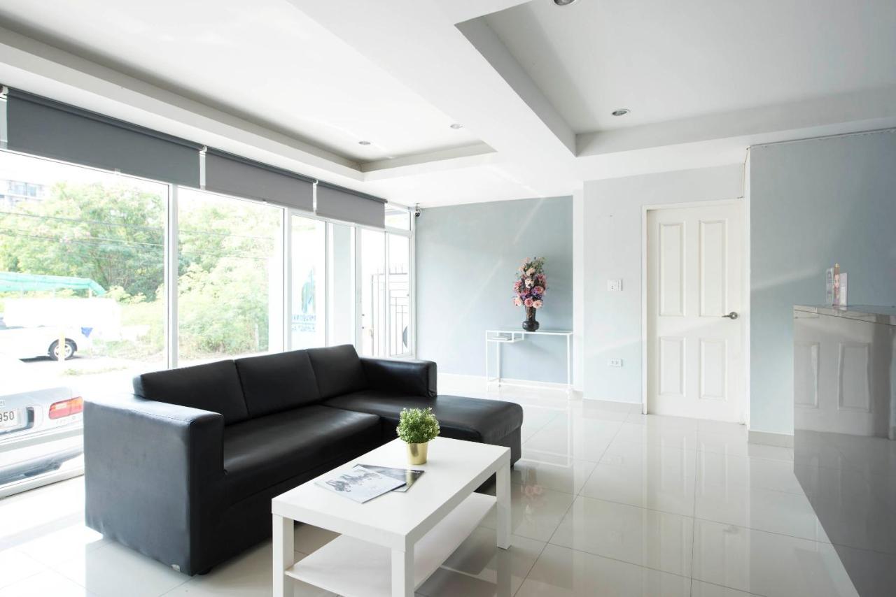 Nw Apartment Lasalle 59 Bangkok Exterior photo